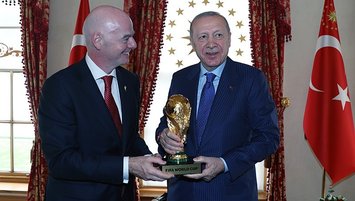 Başkan Erdoğan Infantino’yu kabul etti