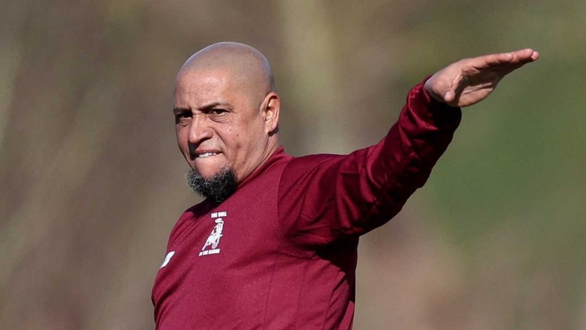 Carlos ameliyata alındı