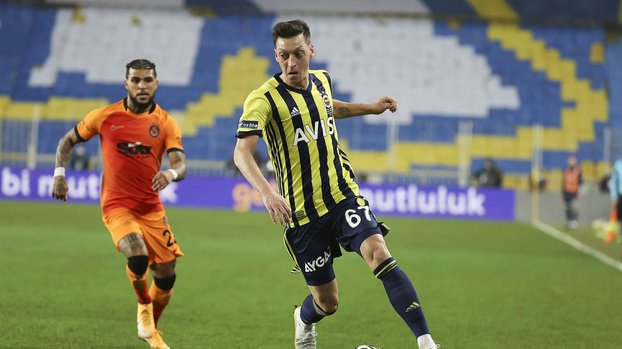 Mesut'un asisti VAR'a takıldı! #