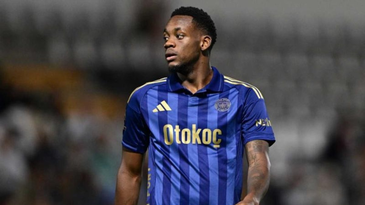 FENERBAHÇE HABERİ - Jhon Duran sonunda patladı! Yakın çevresiyle konuştu ve... FENERBAHÇE HABERİ - Jhon Duran sonunda patladı! Yakın çevresiyle konuştu ve...