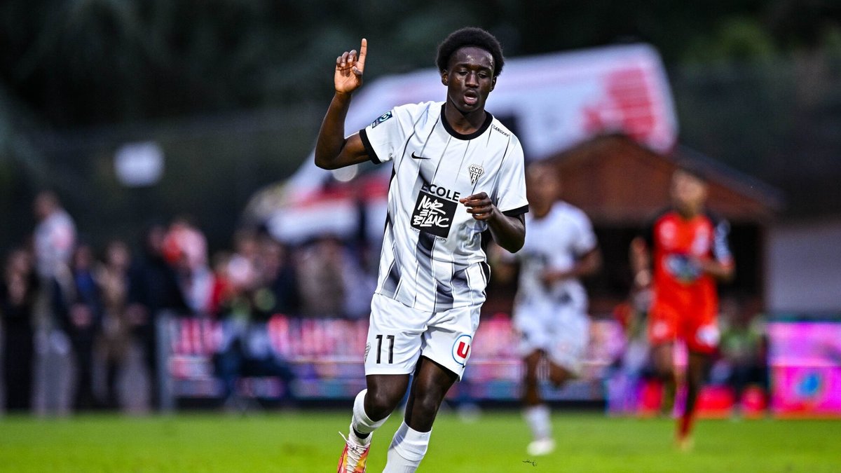 Fenerbahçe'den 19 Yaşındaki Golcü İçin Hamle: Sidiki Cherif Mi? - Görsel 1