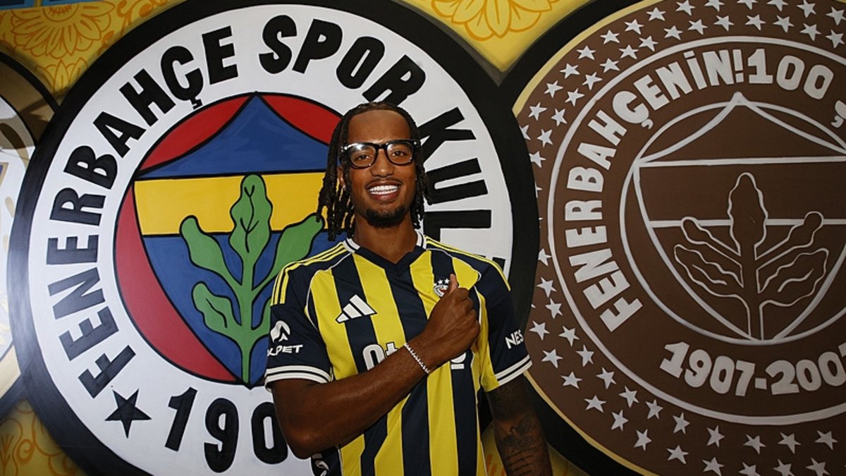 Fenerbahçe'den Milan'a Archie Brown göndermesi! Fenerbahçe'den Milan'a Archie Brown göndermesi!