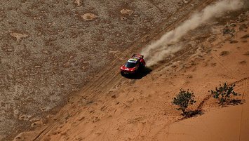 Dakar Rallisi'nin 7. etabında zafer Sebastian Loeb'ün