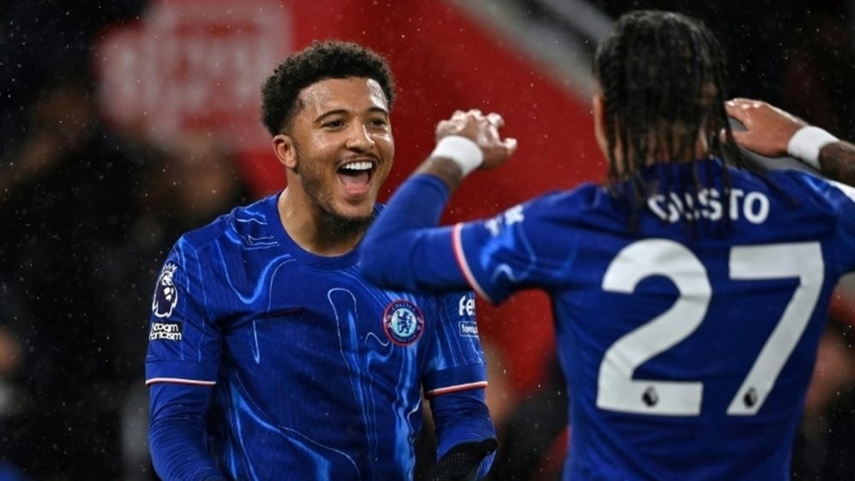 Galatasaray transferde büyük oynuyor! Jadon Sancho teklif edildi Galatasaray transferde büyük oynuyor! Jadon Sancho teklif edildi