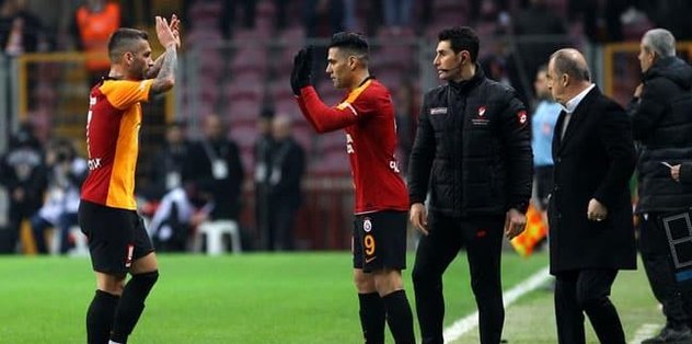 Adem Mi Falcao Mu Son Dakika Galatasaray Haberleri Fotomac