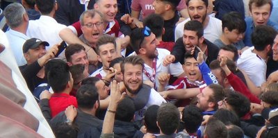 Batuhan Karadeniz Bandırma'yı ipten aldı!