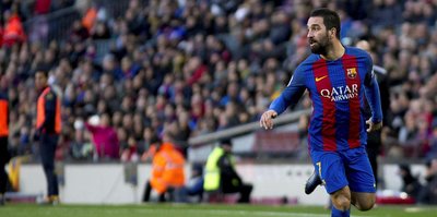 Barcelona Arda Turan'ı satış listesine koydu