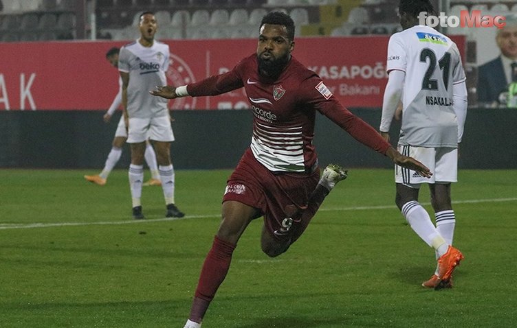 Son dakika spor haberi: Fenerbahçe pişman olmuştu! Aaron Boupendza Galatasaray'da