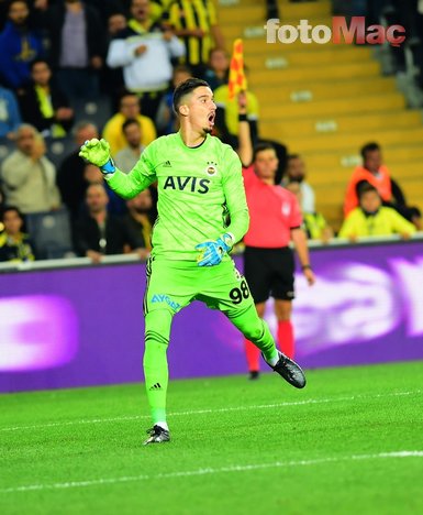 Transferi yazdılar! Fenerbahçeli yönetici Altay’ı Premier Lig’e gönderiyor
