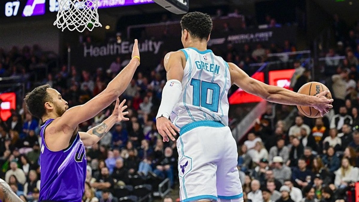 NBA'de Hornets'tan Jazz'a 55 sayı fark!