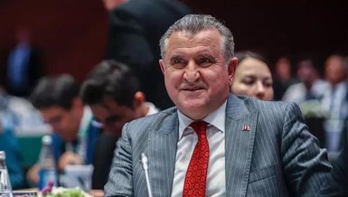 Gençlik ve Spor Bakanı Osman Aşkın Bak Fenerbahçe ve Beşiktaş'ı kutladı!