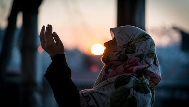 Kadir Gecesi AYETLERİ ve HADİSLERİ 2024 | Kadir Gecesi Kuran'da hangi ayette, surede geçiyor?