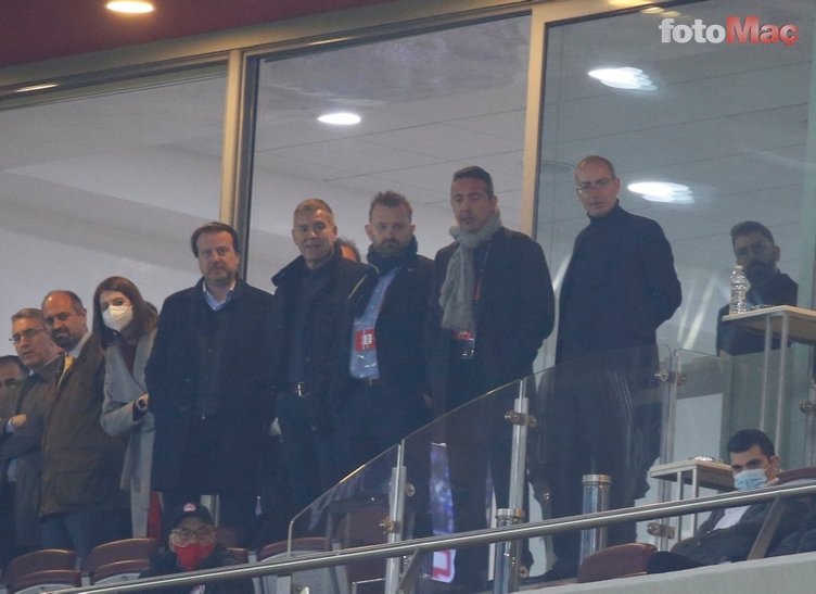 Spor yazarları Olympiakos-Fenerbahçe maçını değerlendirdi