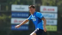 Mesut Özil topla dans ettı