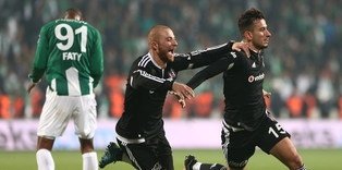 Kartal 90'da avladı