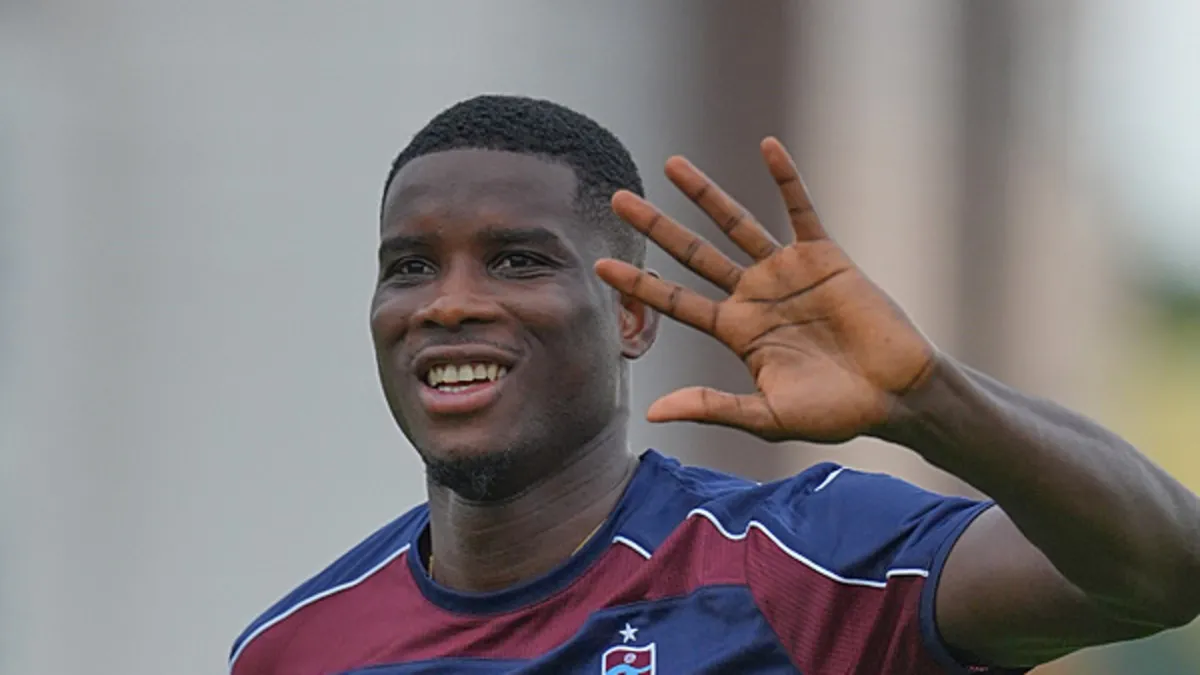Trabzonspor'da Onuachu yeni sezon hazırlıkları için geldi