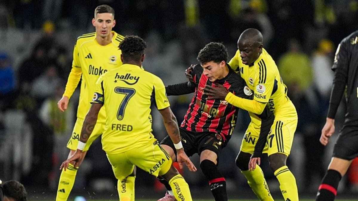 Fatih Karagümrük'ün golü ofsayta takıldı! İşte o pozisyon