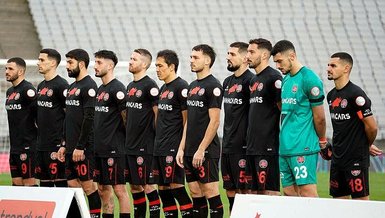 VavaCars Fatih Karagümrük Süper Lig'de yarın Mondihome Kayserispor'u ağırlayacak