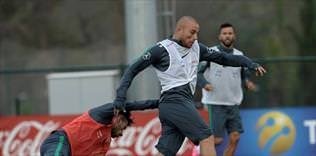 Yıldızlar para basıyor