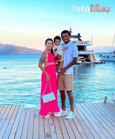 Yıldız isimler tatilde! İşte o görüntüler