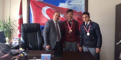 Zafertepeçalköy Ortaokulu'nun atletizm başarısı