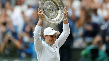 Wimbledon tek kadınlarda şampiyon Barty!