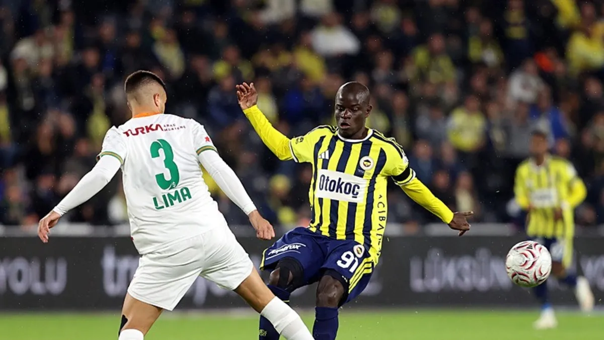 Fenerbahçe penaltı kazandı, gol iptal edildi! İşte o anlar
