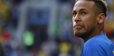 Neymar'ın kaptanlığı elinden alındı