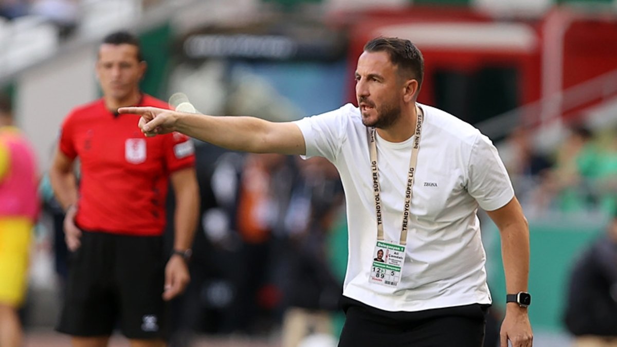 Konyaspor'da Ali Çamdalı ile yollar ayrıldı!