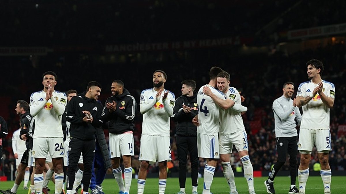 Manchester United sahasında Leeds United'a kaybetti! 45 yıl sonra Old Trafford'da...