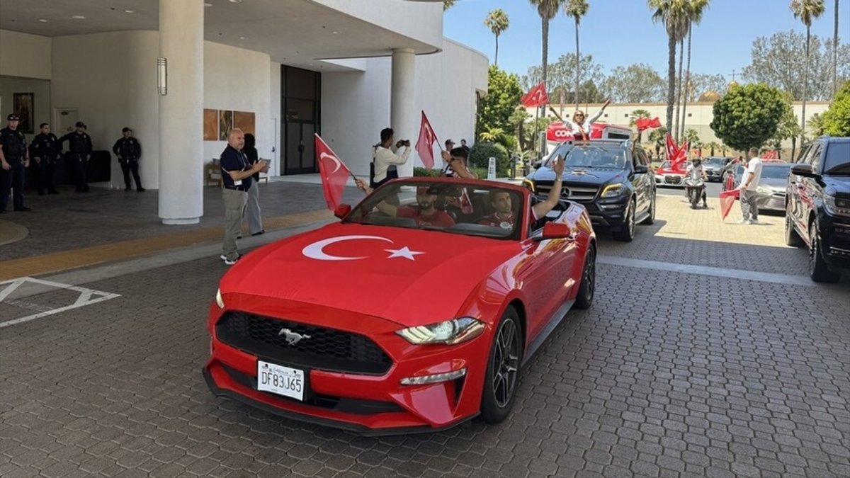A Milli Futbol Takımı ABD maçı için Los Angeles'a geldi