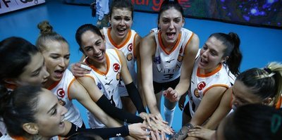 2 Turkish teams in semis for world title