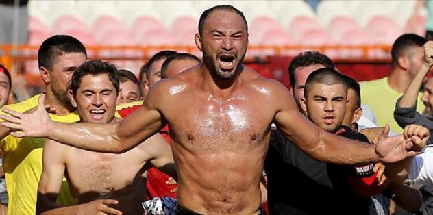 Elmalı'da da Ali Gürbüz başpehlivan oldu