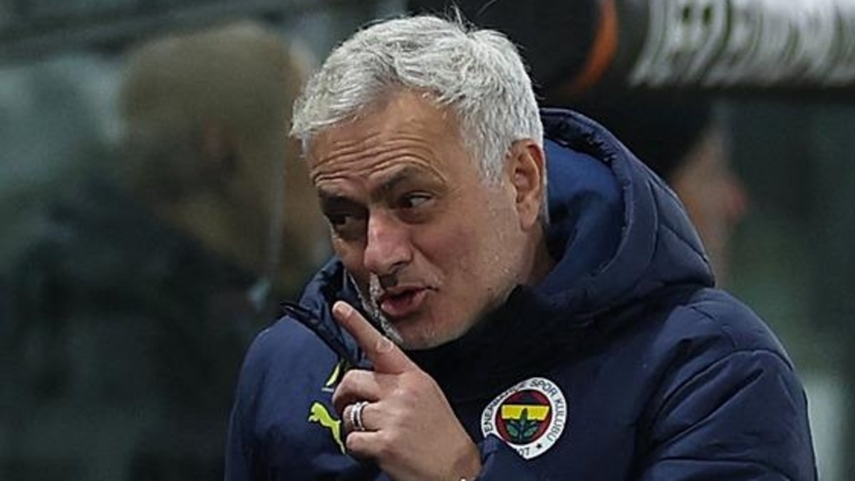 Fenerbahçe'de 14 yıl aradan sonra bir ilk! Jose Mourinho