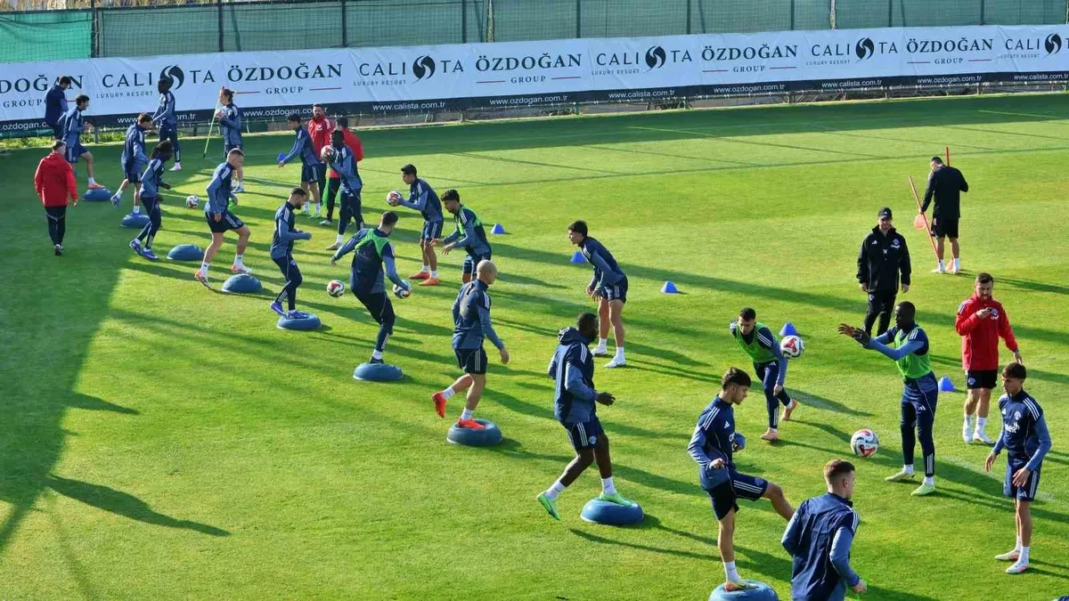 Kasımpaşa, devre arası çalışmalarını Antalya’da sürdürüyor!