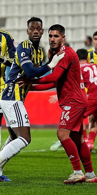 Fenerbahçe’nin penaltısı VAR’dan döndü!