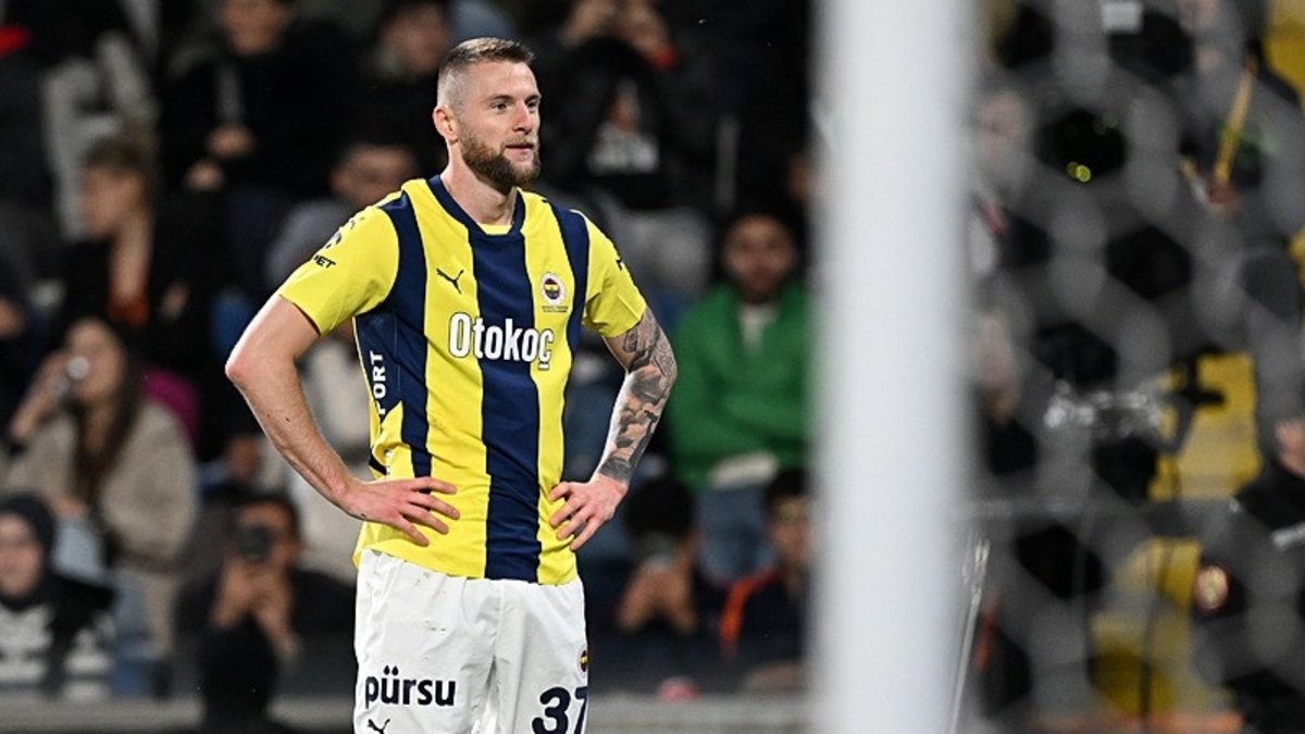 Milan Skriniar'dan transfer açıklaması! Fenerbahçe'de kalacak mı? Milan Skriniar'dan transfer açıklaması! Fenerbahçe'de kalacak mı?