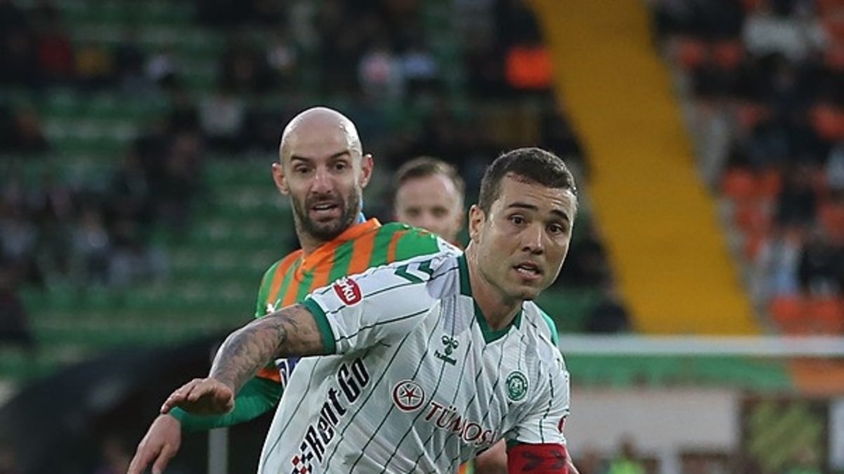 TÜMOSAN Konyaspor'da Guilherme kadro dışı bırakıldı