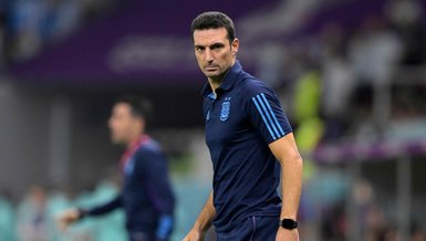 Scaloni excited to take on his idol Van Gaal