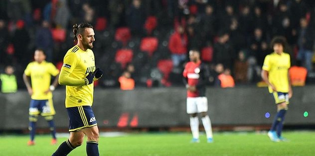 Hıncal Uluç: Vedat Muriç'in yaptığı futbol ahlaksızlığıdır