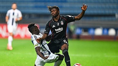 Soyunma odasına gitti!