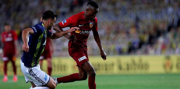 Mensah hamlesi sürüyor