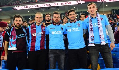Trabzonspor taraftarından 3 boyutlu koreografi