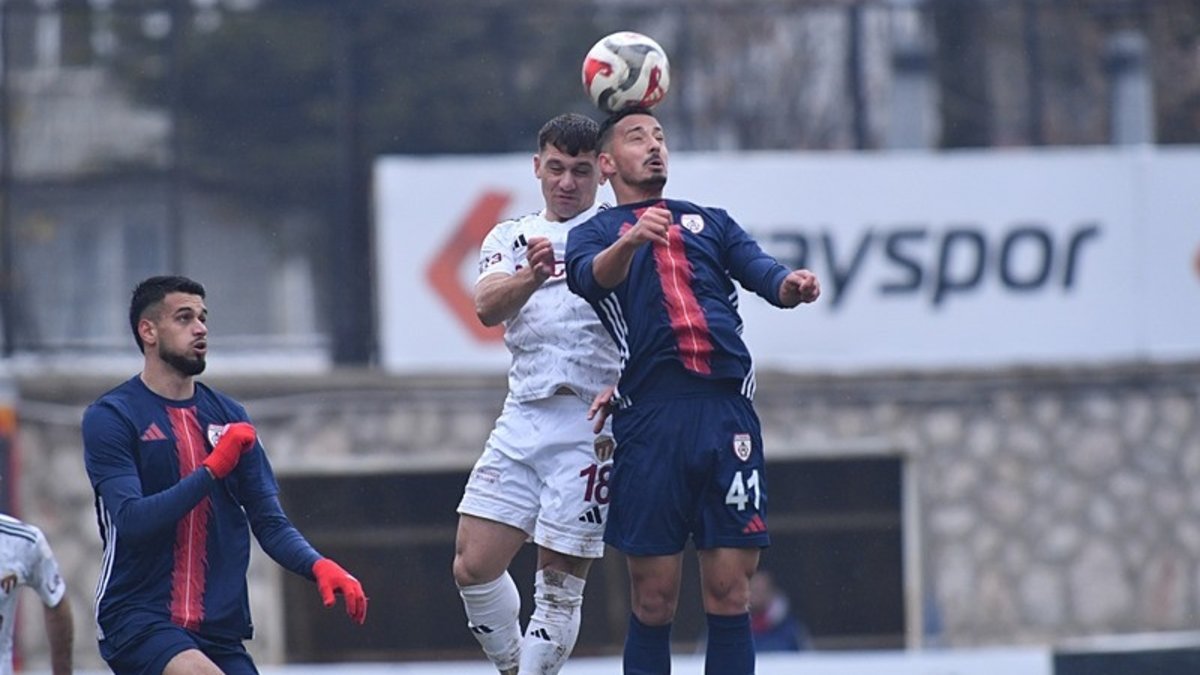 Altınordu  2 oyuncuya  veda etti