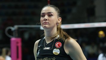 VakıfBank set vermeden kazandı!