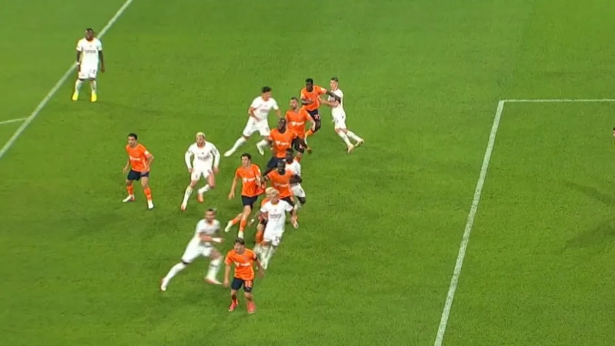 Galatasaray'ın golüne ofsayt engeli!