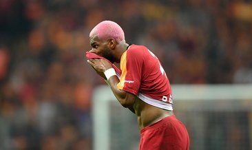 Ryan Babel çıldırttı! "Dansözleri bekliyoruz"