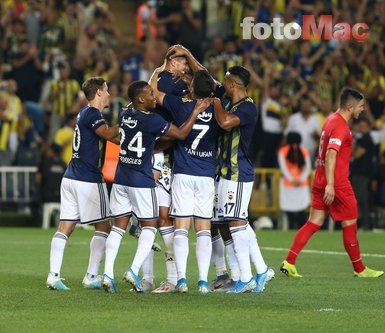 Fenerbahçe’nin yeni 9 numarası açıklandı! 15 milyon euro’luk golcü... Son dakika transfer haberleri