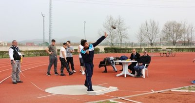 Osmangazili atletlerin madalya sevinci