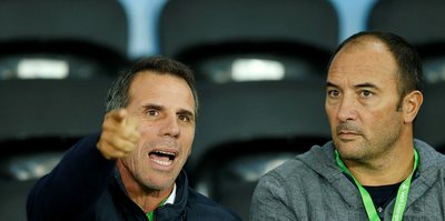 Zola, Sarri'nin yardımcısı oldu